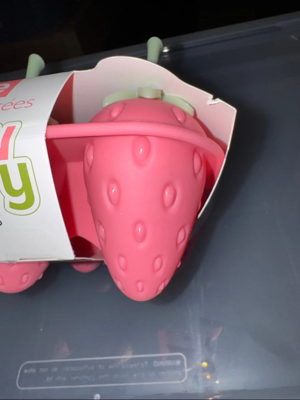 Joie Strawberry Freeze Pops Silicone Mold - Pink with Mint Handles - Picture 2 of 3